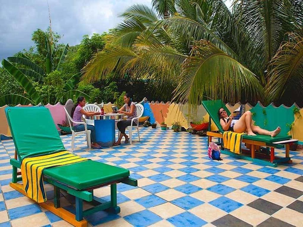 Takatuka Beach Resort Sipalay Esterno foto