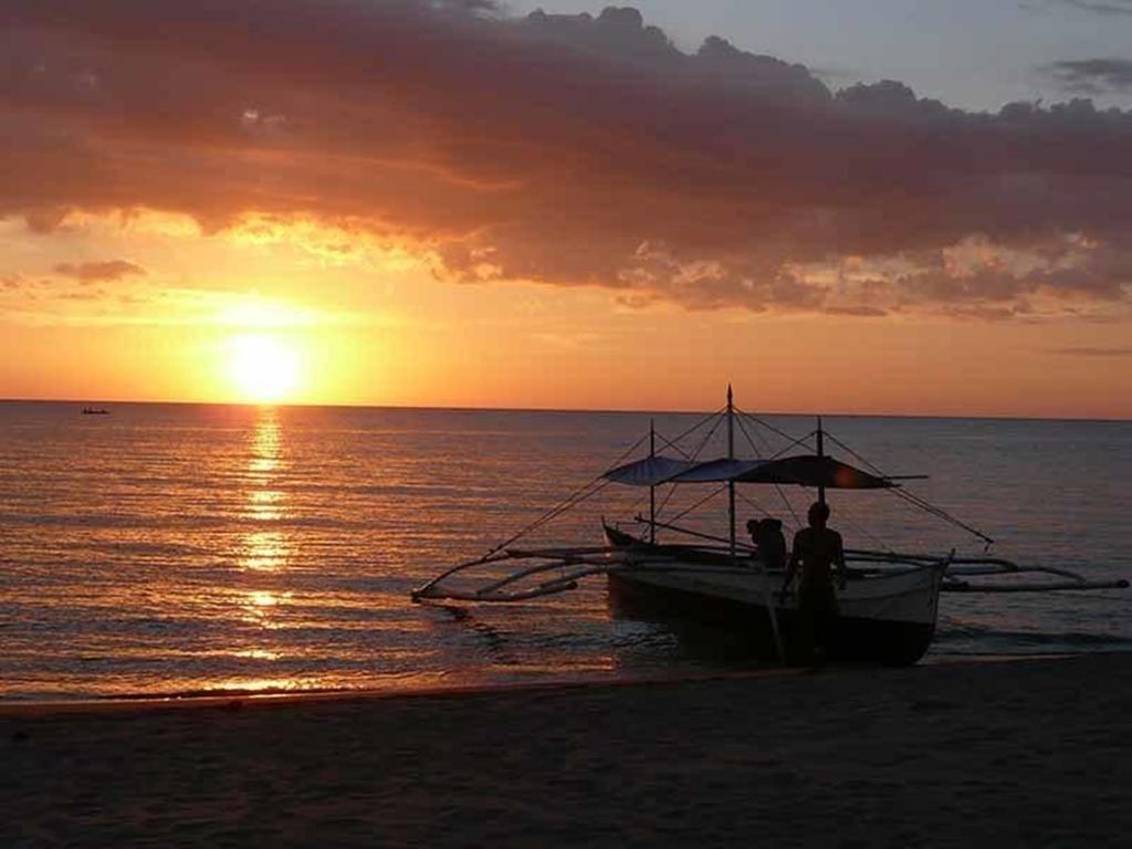 Takatuka Beach Resort Sipalay Esterno foto